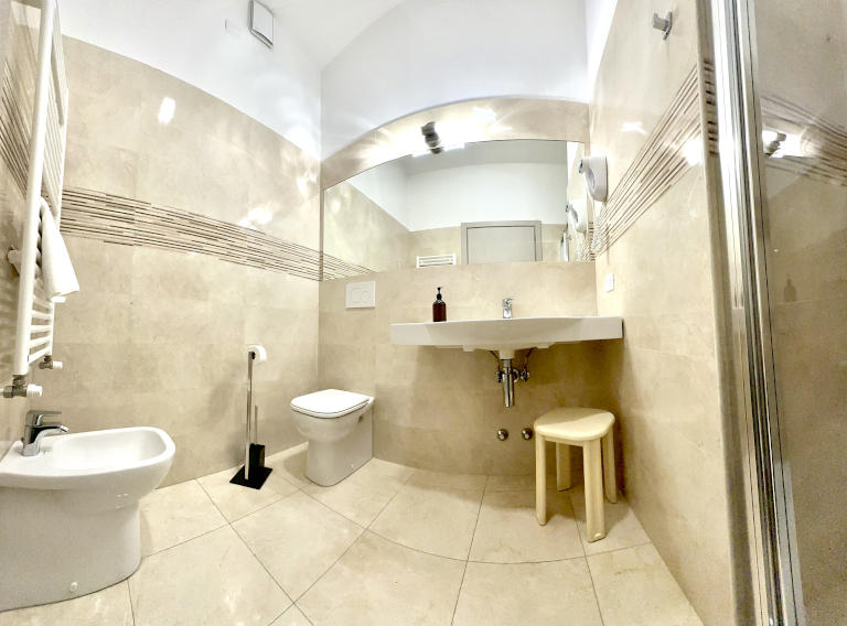 MATRIMONIALE SUPERIOR_BAGNO 768x568